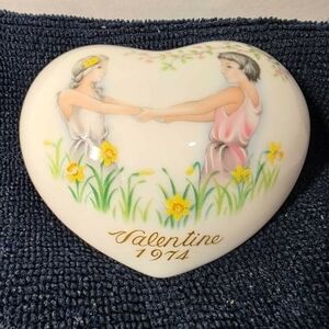 Stanley Heart-Shaped Ceramic with Yellow Floral Design